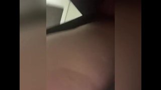 【二穴バイブで3点責め】オープンショーツにリモバイを仕込んでエレベーターへ【ド淫乱OLのナイトルーティーン】